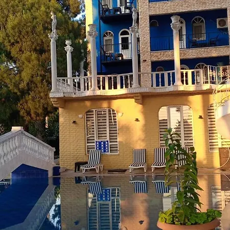 Bed & Breakfast Shadow *